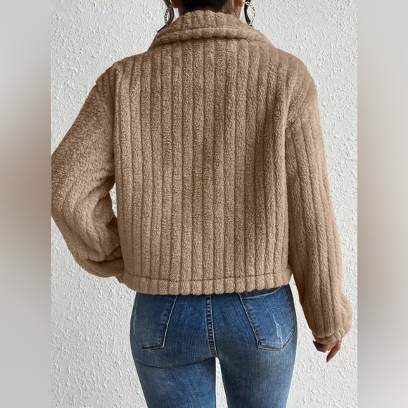 SHEIN Tan Teddy Jacket with Collared Neckline - Picture 3 of 6